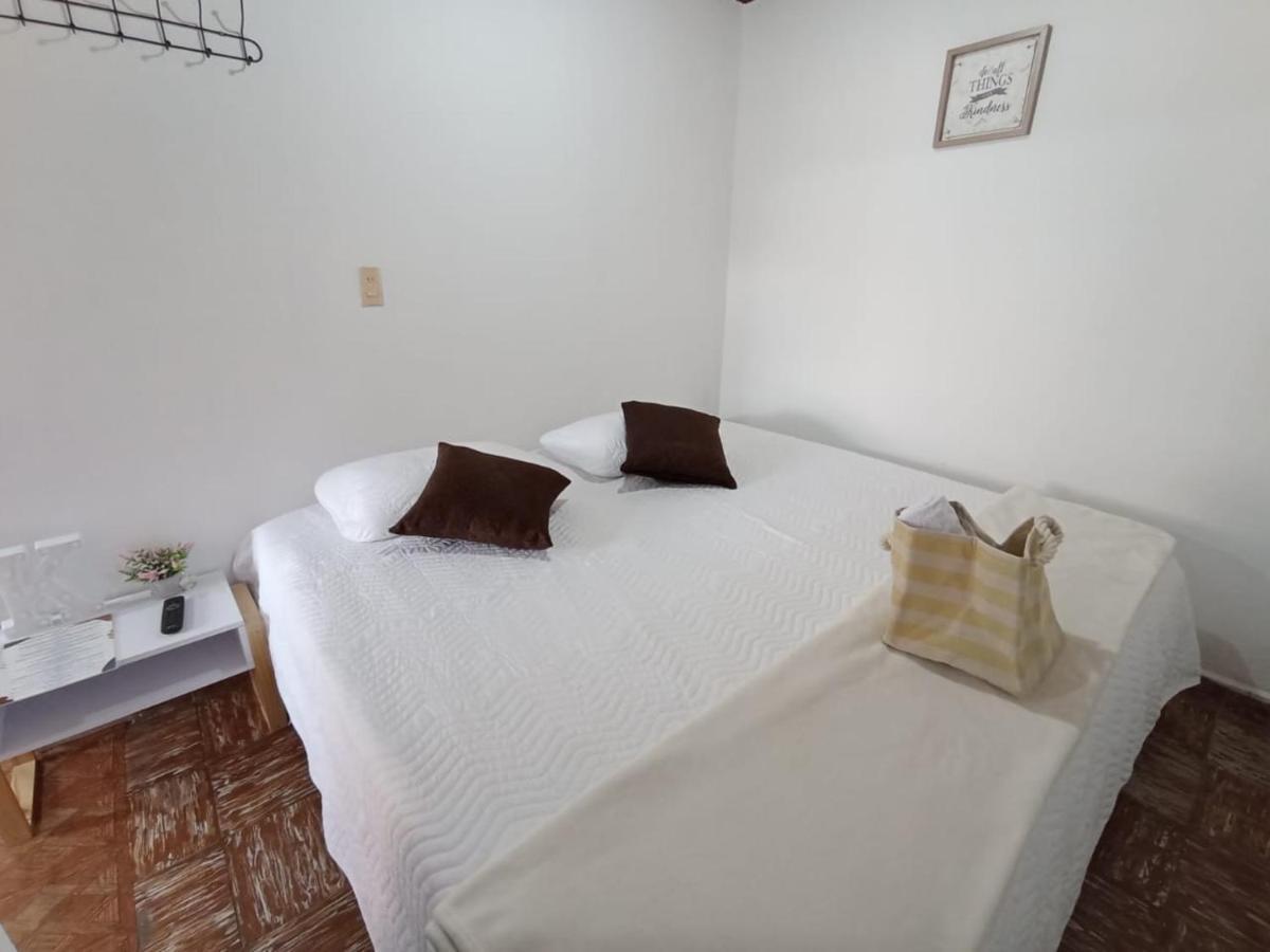 Komodo Alojamiento- Hostal Autoservicio - Ubicado Muy Cerca Al Centro Historico -Habitaciones Con Bano Privado, Wifi , Cama 2X2 Popayan Εξωτερικό φωτογραφία